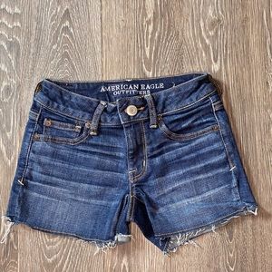 American Eagle Dark Wash Jean Short (NEVER WORN)
